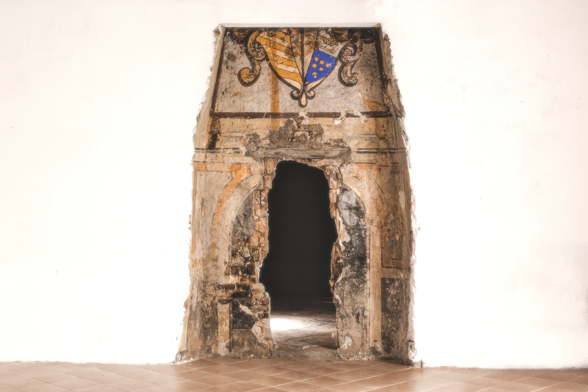 Foto della breccia all'interno dello Spazio EO